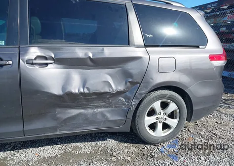 2013 Toyota Sienna Le V6 8 Passenger из США, поврежденный, VIN 5TDKK3DC8DS293366